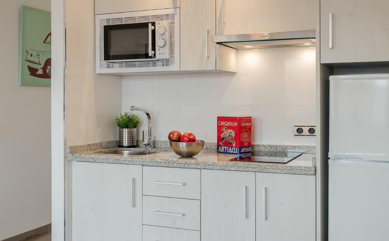Apartamento Los Tres Soles مالقة المظهر الخارجي الصورة