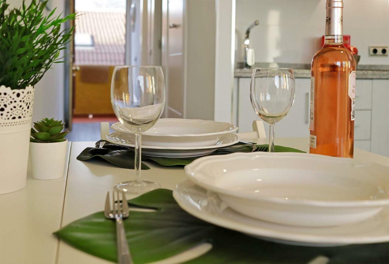 Apartamento Los Tres Soles مالقة المظهر الخارجي الصورة