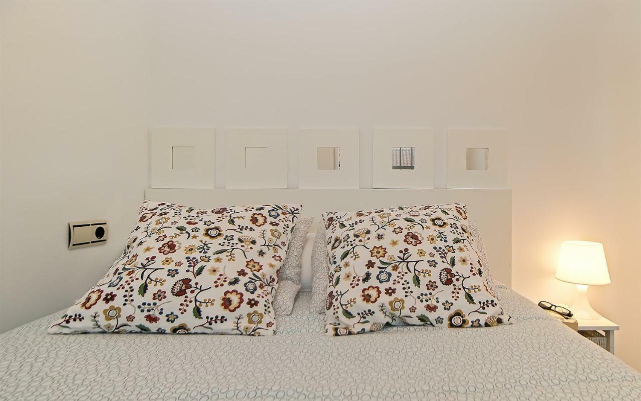 Apartamento Los Tres Soles مالقة المظهر الخارجي الصورة